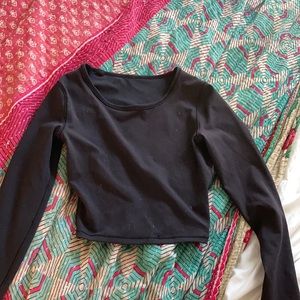 Lululemon black longsleeve